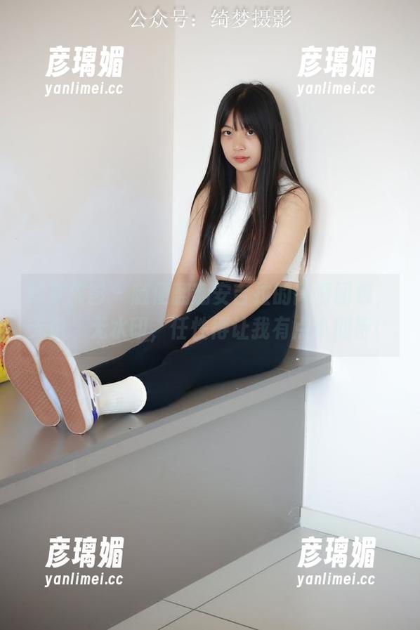 绮梦摄影 - 随便翻翻安吉拉的高清图包，无修、无水印，任性得让我有点小期待！
