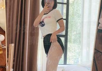 微密圈 – 少女心永恒：胜利的小生活与短裤的壁纸混搭