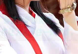 蜜桃社 – 新鲜出炉的美图，Rola的白色风格让人忍不住一阵犯怵。