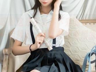 西呱呀呀呀这是不会停下来的节奏啊？可爱写真一组接着一组，美图看得我脑袋都大了。