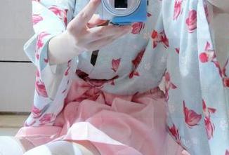 这一套西尔酱的修女写真合集，让我想为她默默祈祷！