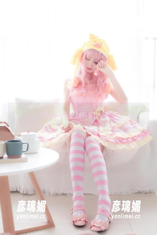 天台cos？西瓜少女又来搞事情，真的是不知她脑袋里装了啥…