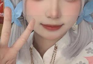 许枳的柴郡作品，我就是想在这里晃悠几分钟，想想有什么好感想。