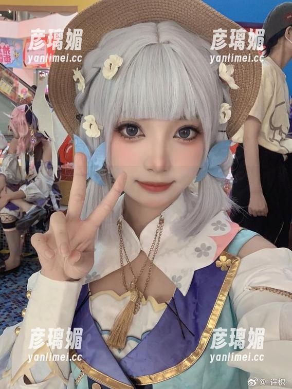 许枳的柴郡作品，我就是想在这里晃悠几分钟，想想有什么好感想。