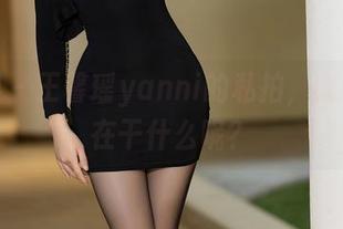 语画界 – 王馨瑶yanni的私拍，女孩们又在干什么呢？