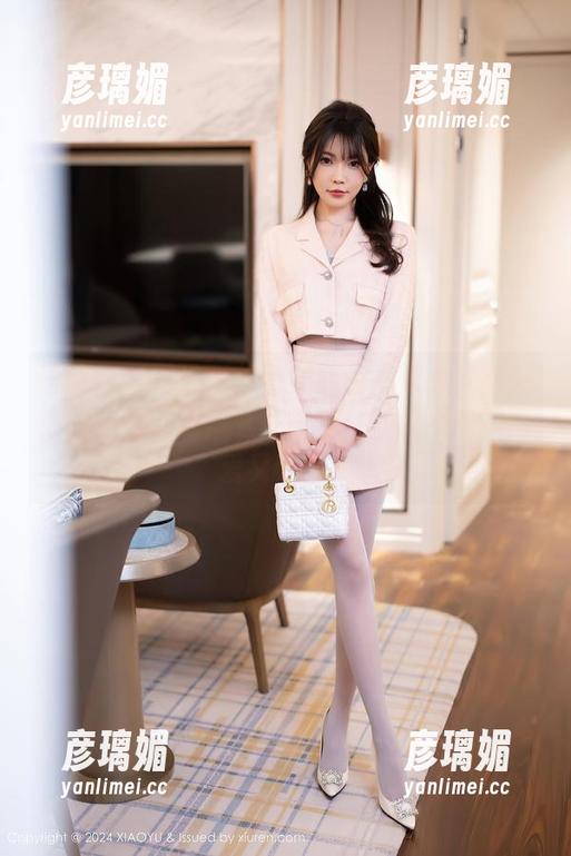 语画界 - 是谁说护士不能有点个性？程开心的原图下载，就在眼前，谁说不能又可爱又专业！