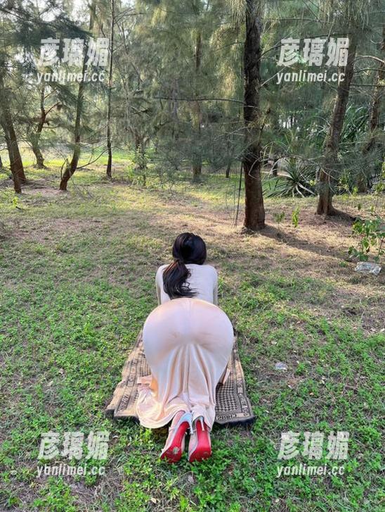 微密圈 - 迷人的五姨太漂浮在浴缸，原图分享：谁说泡澡不能高能？