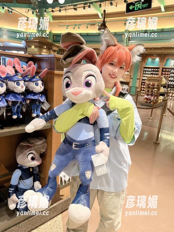 闪月半 这福利从“闪月半”的“Lolita草莓”原图里爬出来,你准备好迎接了吗?