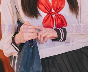 妹妹的写真像是一场微风中的暗恋，霜月shimo说只需一瞥！