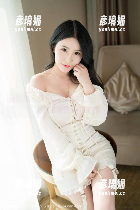 魅妍社-王婉悠 魅妍社 - 王婉悠在家当女王,随便一张私拍图片就能幸福满溢。